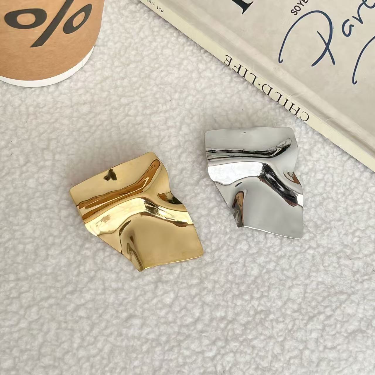 ELISE BROOCH