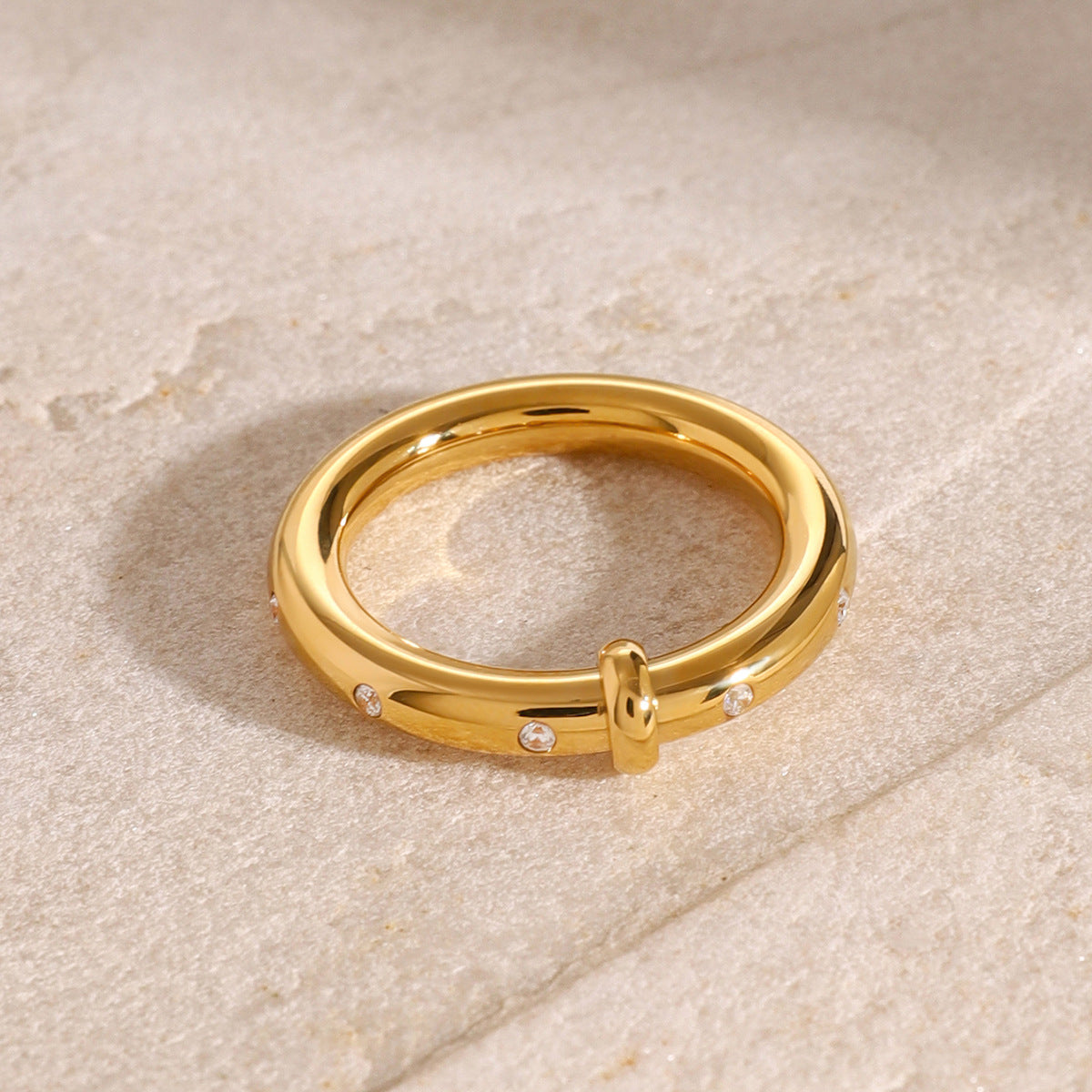 STELLA CRYSTAL RING