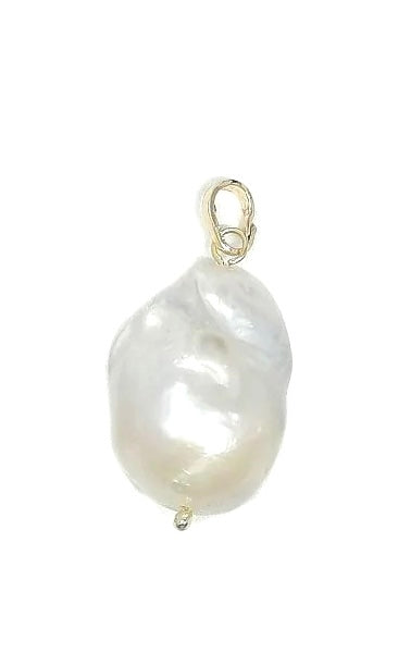 THE PEARL CHARM