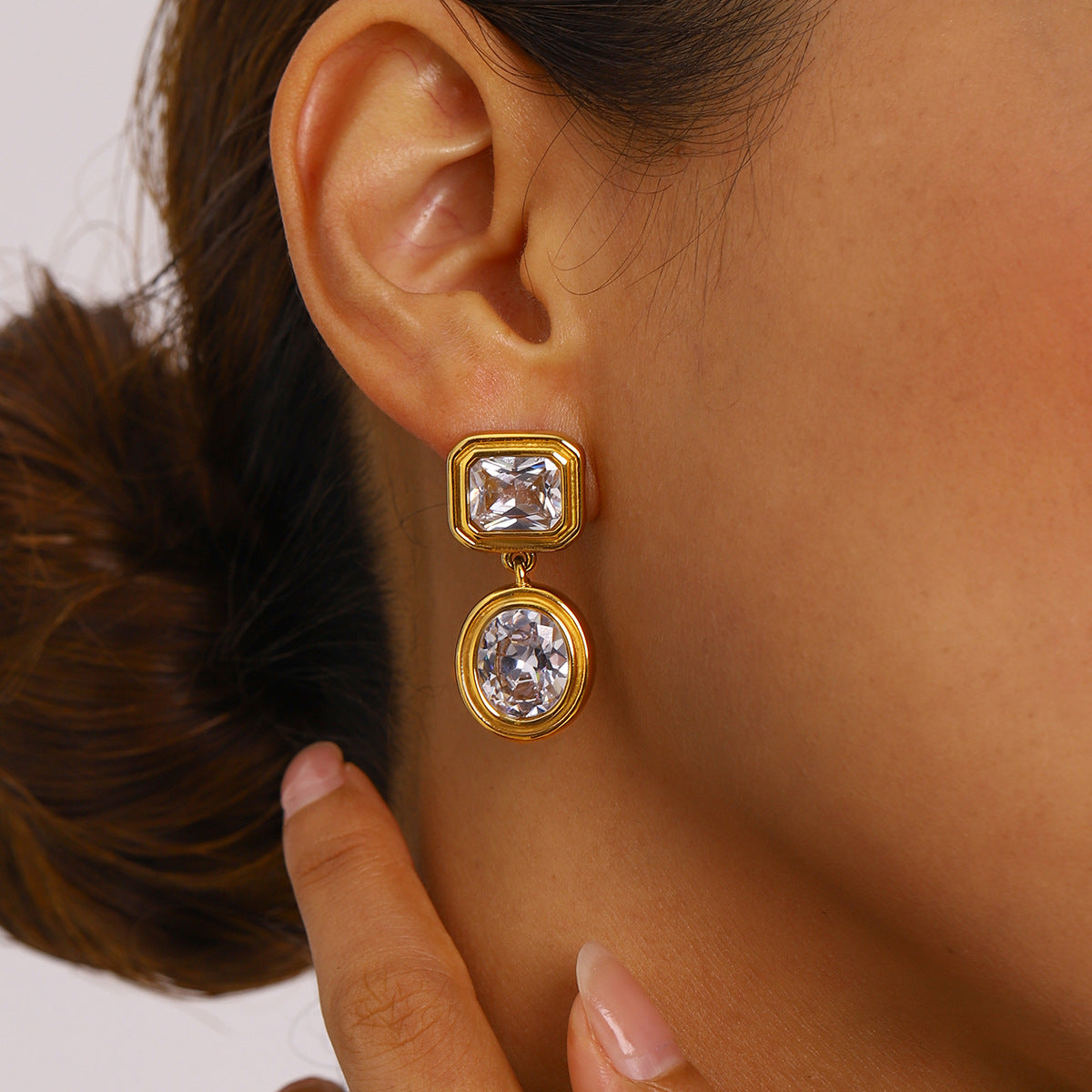 BLAZE CRYSTAL EARRINGS