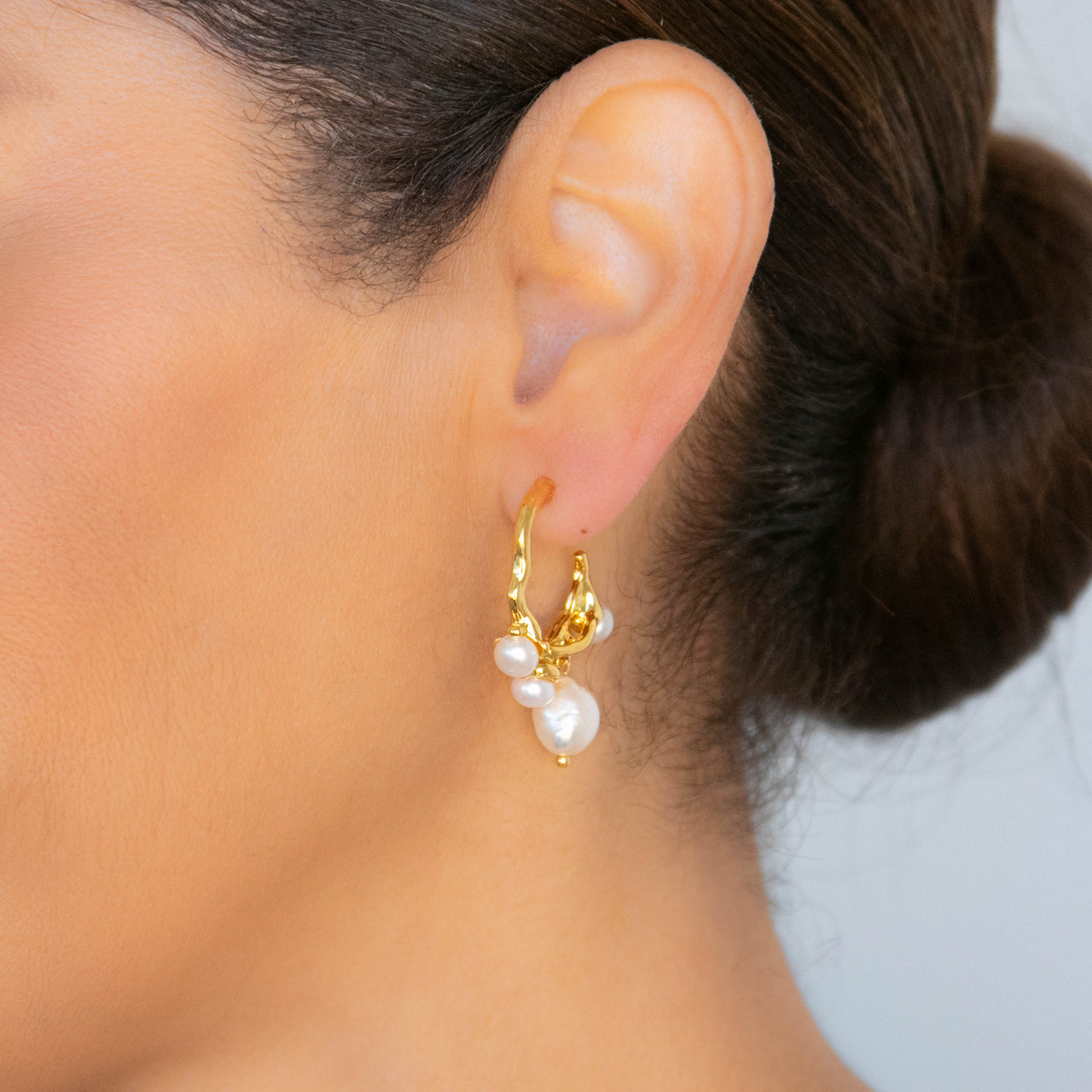 MARGOT PEARL EARRINGS